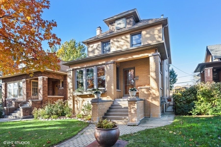 100 Year old home in Chicago